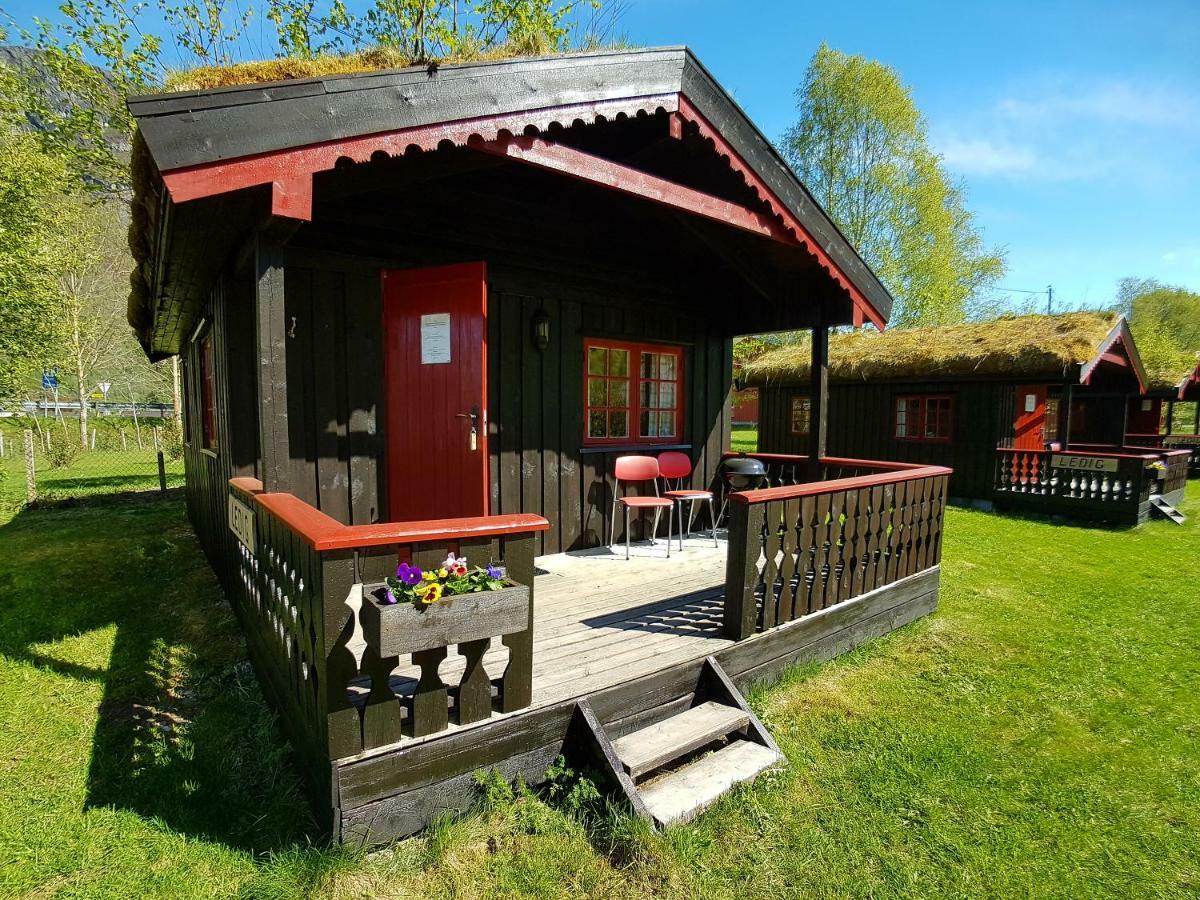 Vistdal Camping Myklebostad  Bagian luar foto