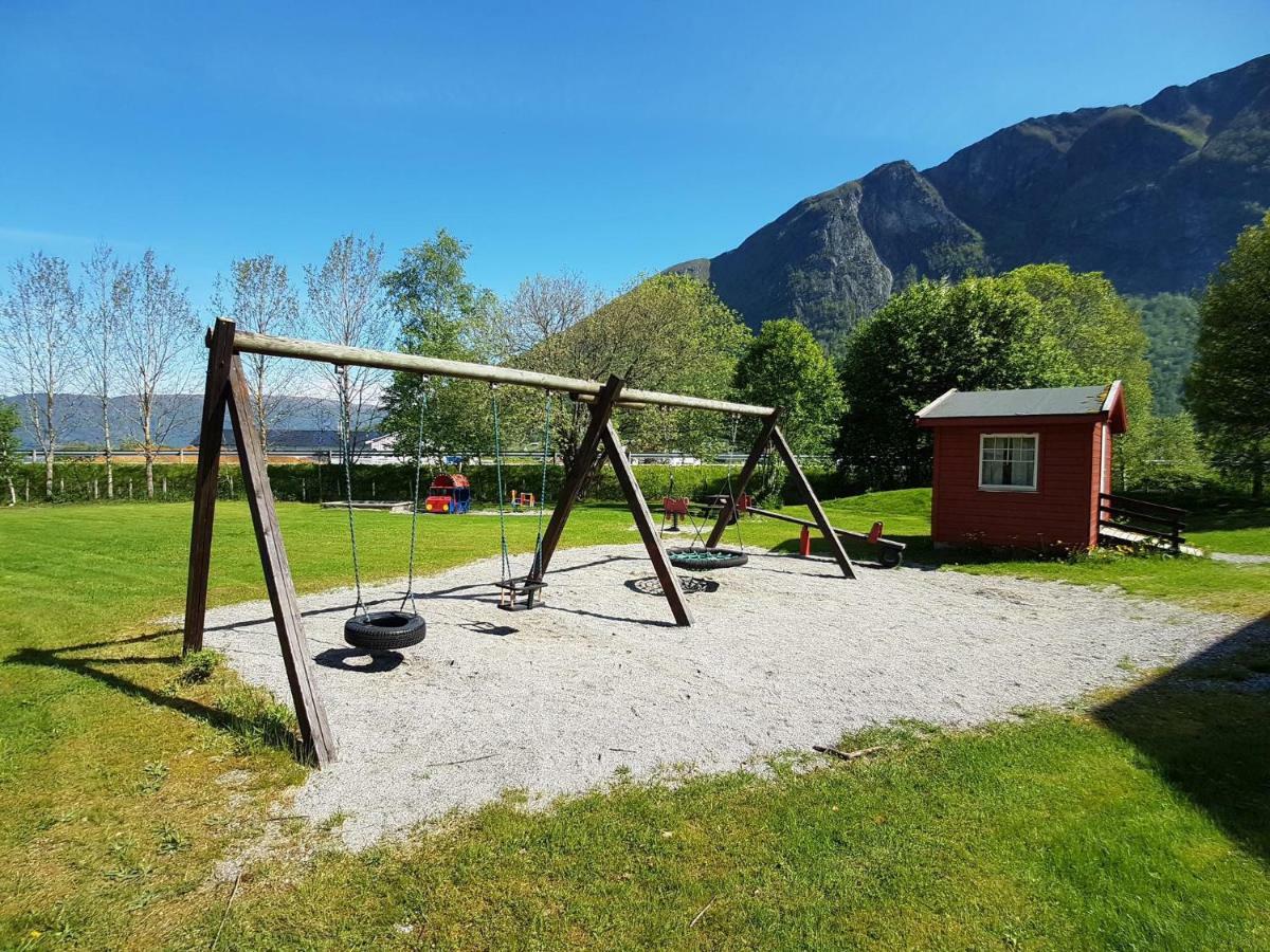 Vistdal Camping Myklebostad  Bagian luar foto